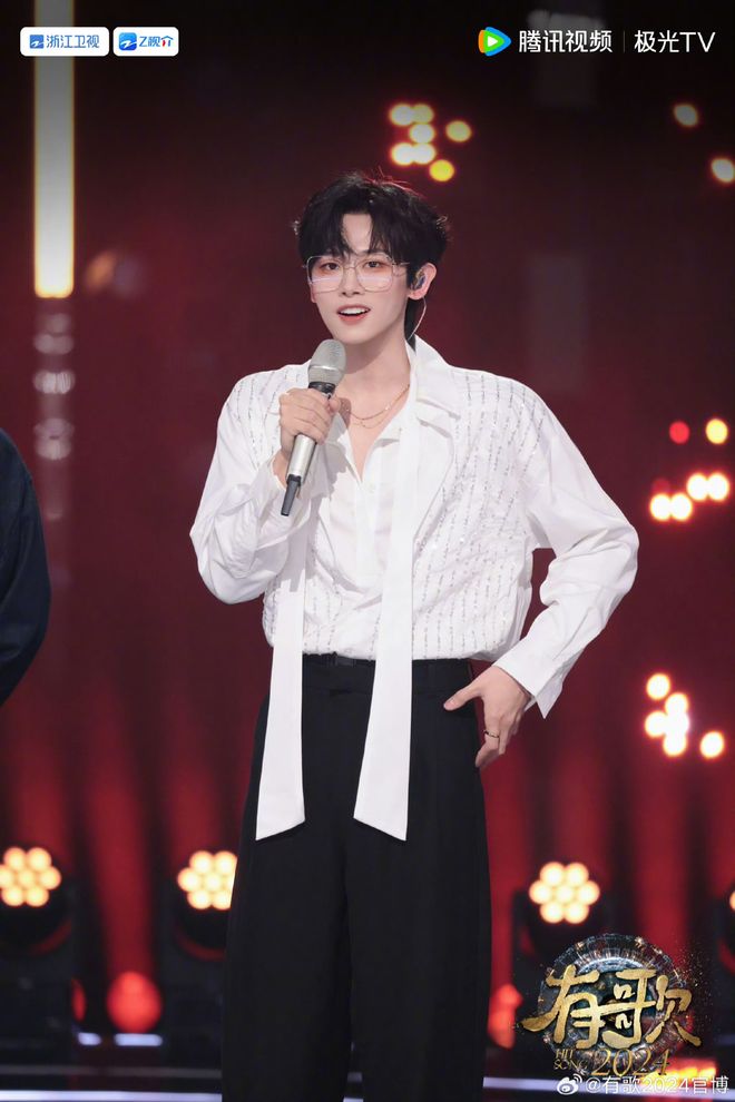 喜欢张信哲_张信哲 宋瑀哲 鲸落 歌曲 分析