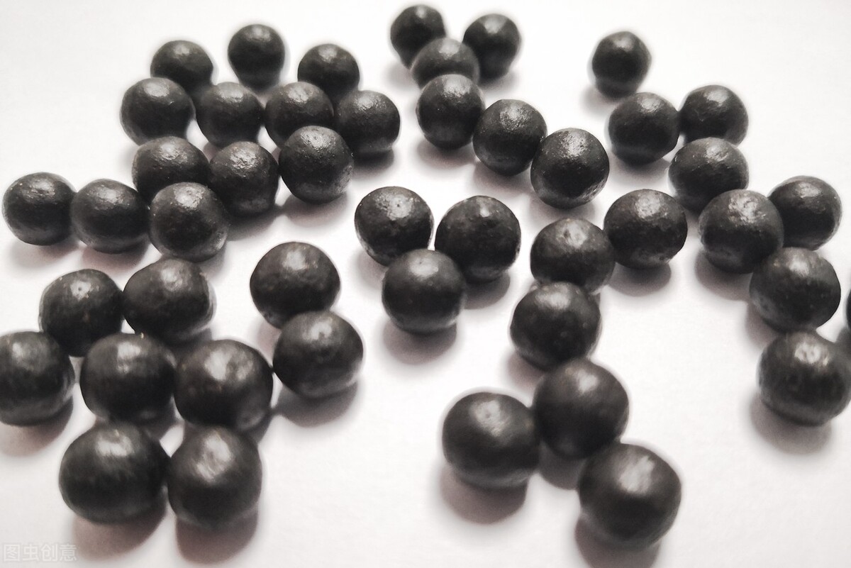 慢阻肺急性加重期 小青龙颗粒 清气化痰丸 苏子降气丸 葶贝胶囊 慢阻肺稳定期 六君子丸 补肺活血胶囊 生脉饮口服液 玉屏风颗粒_慢性支气管炎与慢阻肺