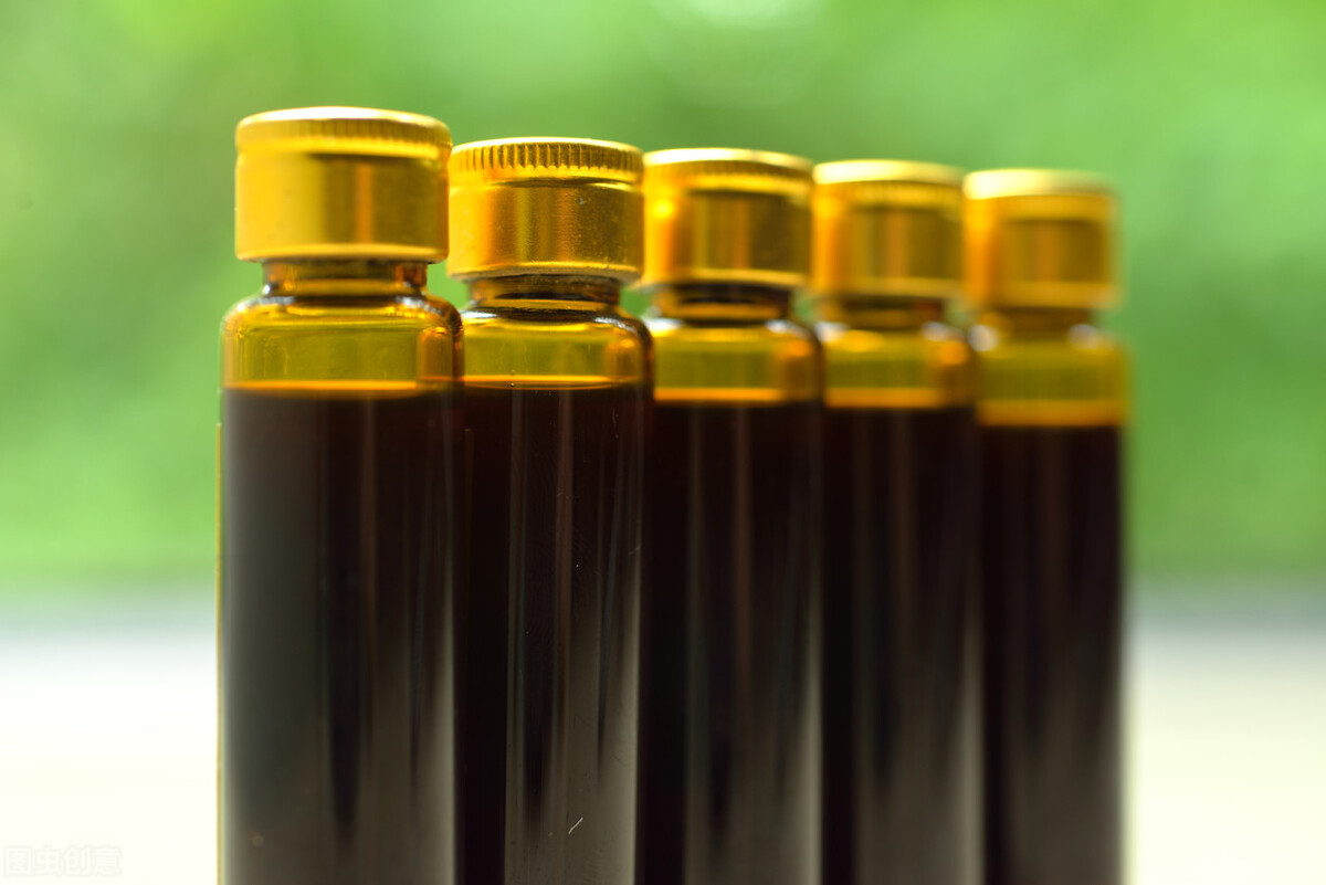 慢阻肺急性加重期 小青龙颗粒 清气化痰丸 苏子降气丸 葶贝胶囊 慢阻肺稳定期 六君子丸 补肺活血胶囊 生脉饮口服液 玉屏风颗粒_慢性支气管炎与慢阻肺