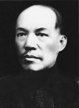 民国三部曲最终章解读_姜文邪不压正剧情解析_甄子丹姜文不和