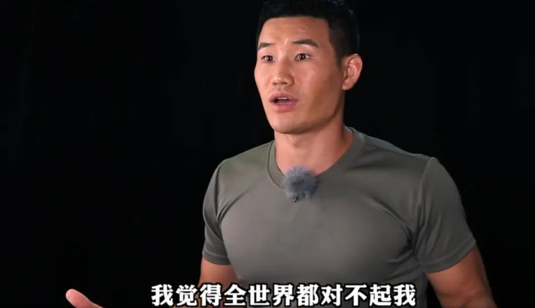 康洪雷怎么出的事故_我的团长我的团 康洪雷 王宝强