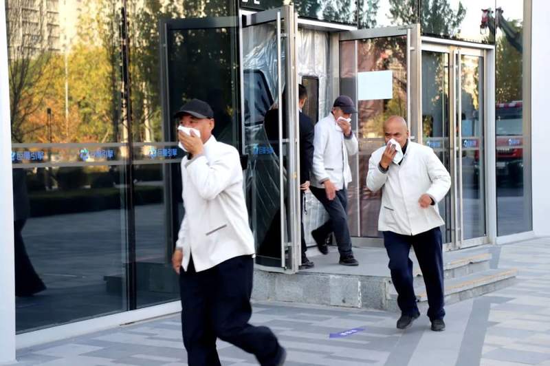 关于消防的稿件_全民消防生命至上_消防宣传月活动启动