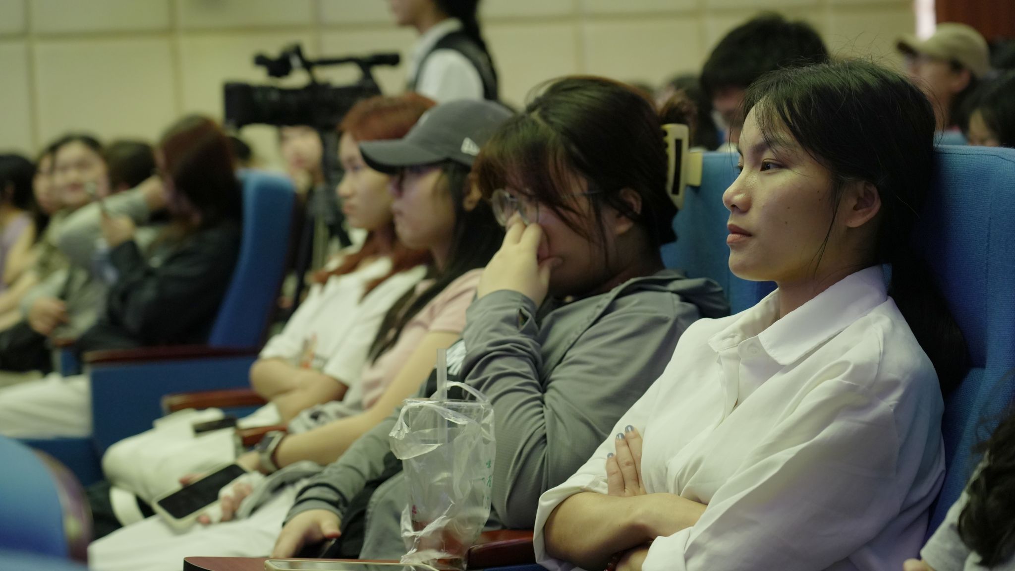 广西民族师范学院新闻学专业毕业设计答辩_广西民族师范学院文学与传媒学院毕业设计_大学答辩新闻稿