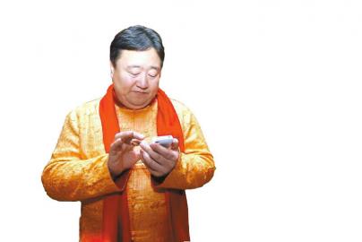 春晚笑脸哥微博_连续15年观看春晚的笑脸哥_春晚最牛观众笑脸哥