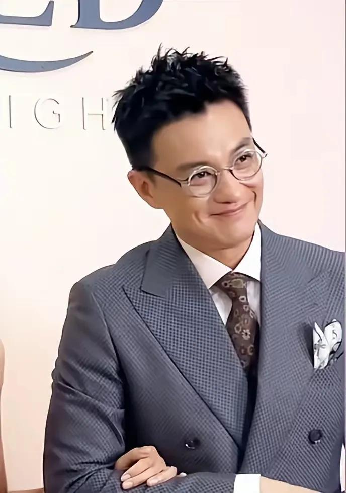 周一围朱丹夫妻档_周一围朱丹结婚照 新闻_周一围朱丹时尚选择