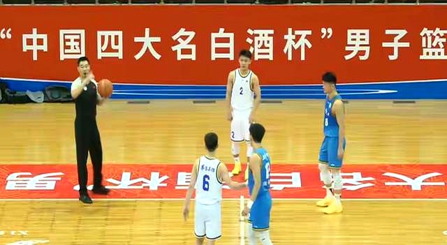 广东队内线球员选择_cba直播天津队广东_杜锋寻求大外援球员