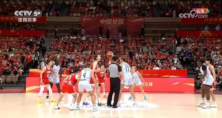 中国女篮热身赛 90比81战胜尤文图特女篮