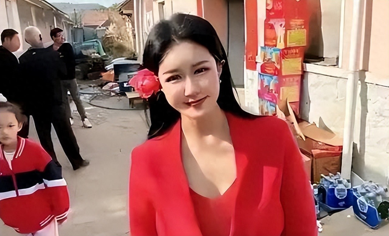 香港三级片女演员下嫁农村，曾不雅照满天飞，如今42岁官宣怀孕