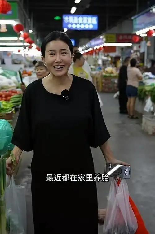 张暖雅嫁给农村男人_张暖雅转型自媒体创业_张暖雅17全婐照片图