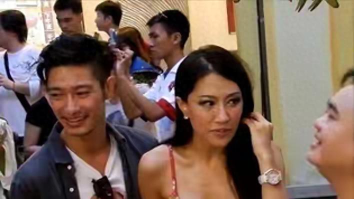 曾是香港三级片女星，如今下嫁山东农村，42岁张暖雅怀孕满眼幸福