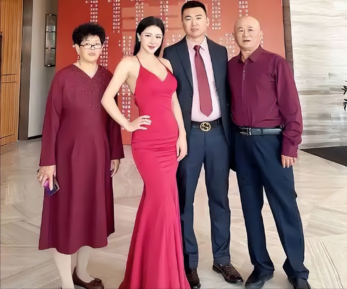 张暖雅17全婐照片图_张暖雅 香港三级片女星 山东农村 果园女主人