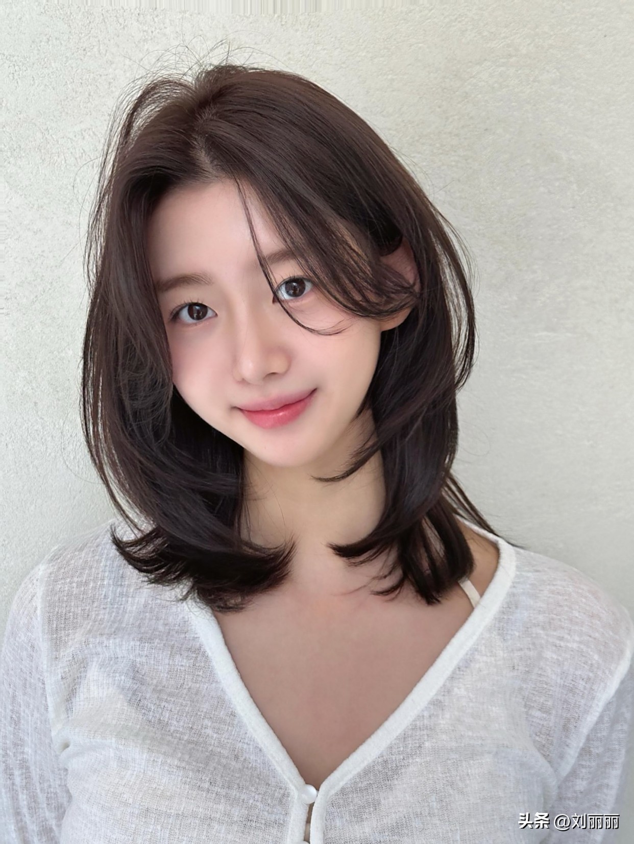 韩式中短层次发型_层次剪裁重塑脸型_女短发发型设计图片