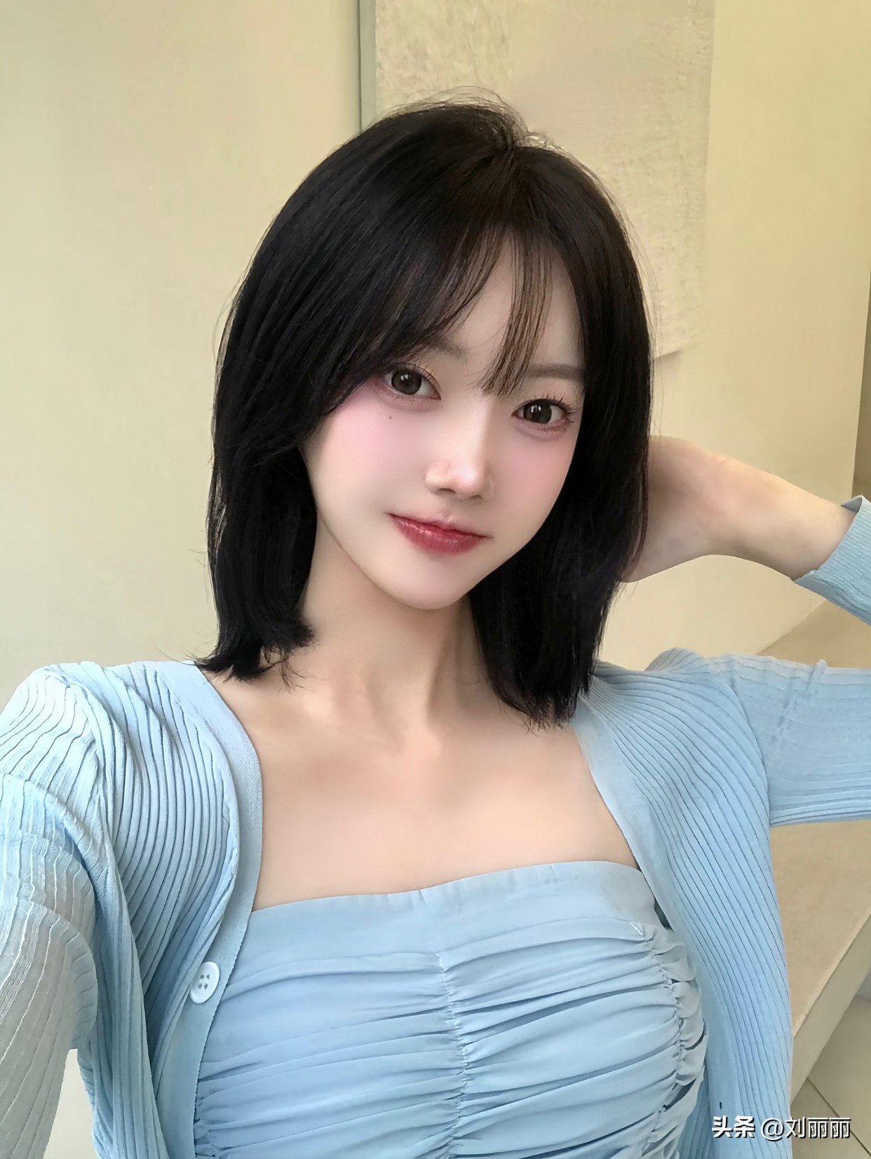 层次剪裁重塑脸型_韩式中短层次发型_女短发发型设计图片