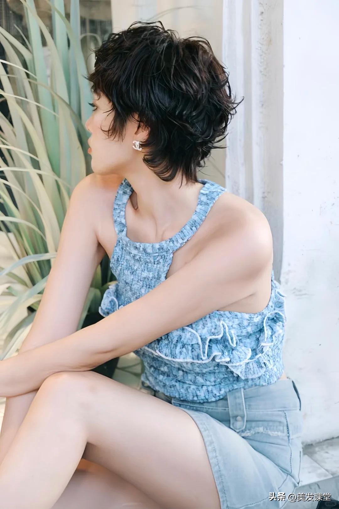 超短发烫发设计_女短发发型设计图片_日系微卷蓬松短发造型