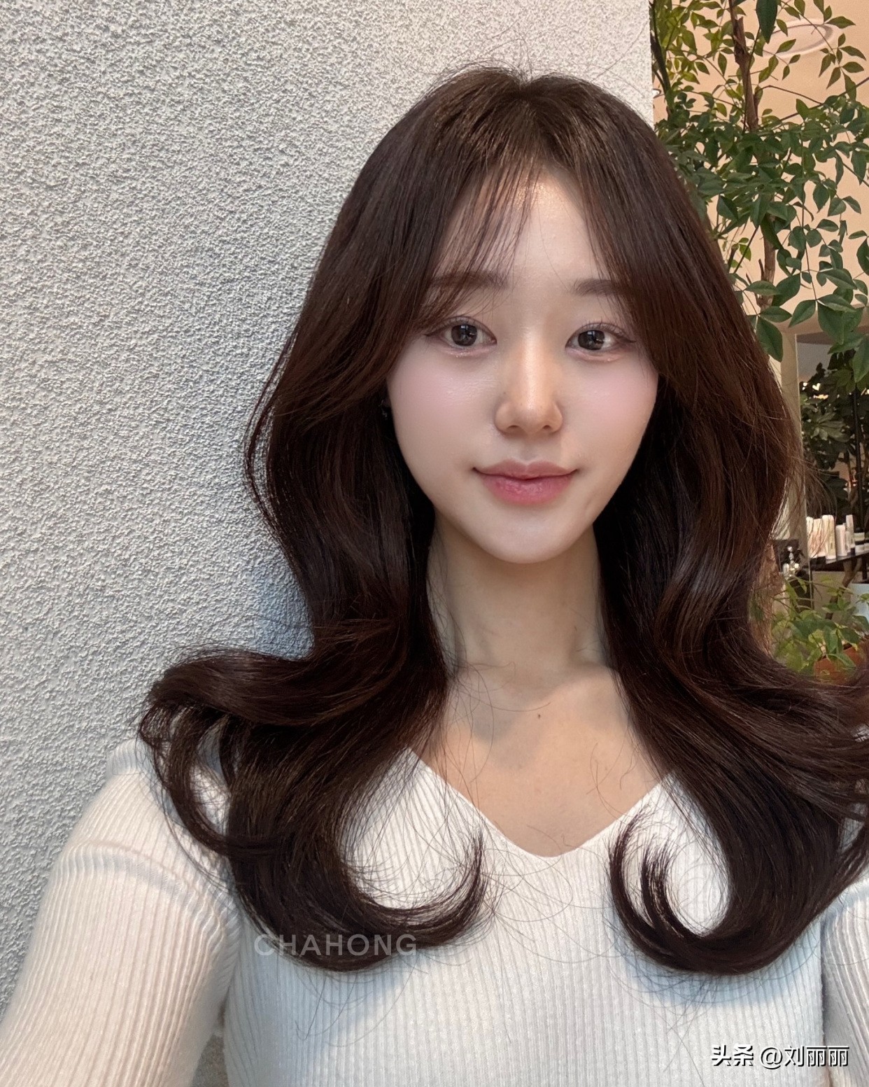 挂耳短发_女短发发型设计图片_波波头全头烫