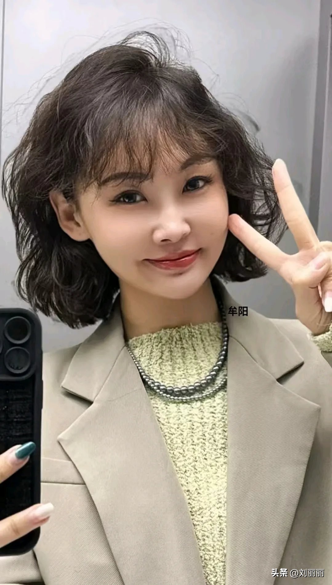 挂耳短发_女短发发型设计图片_波波头全头烫