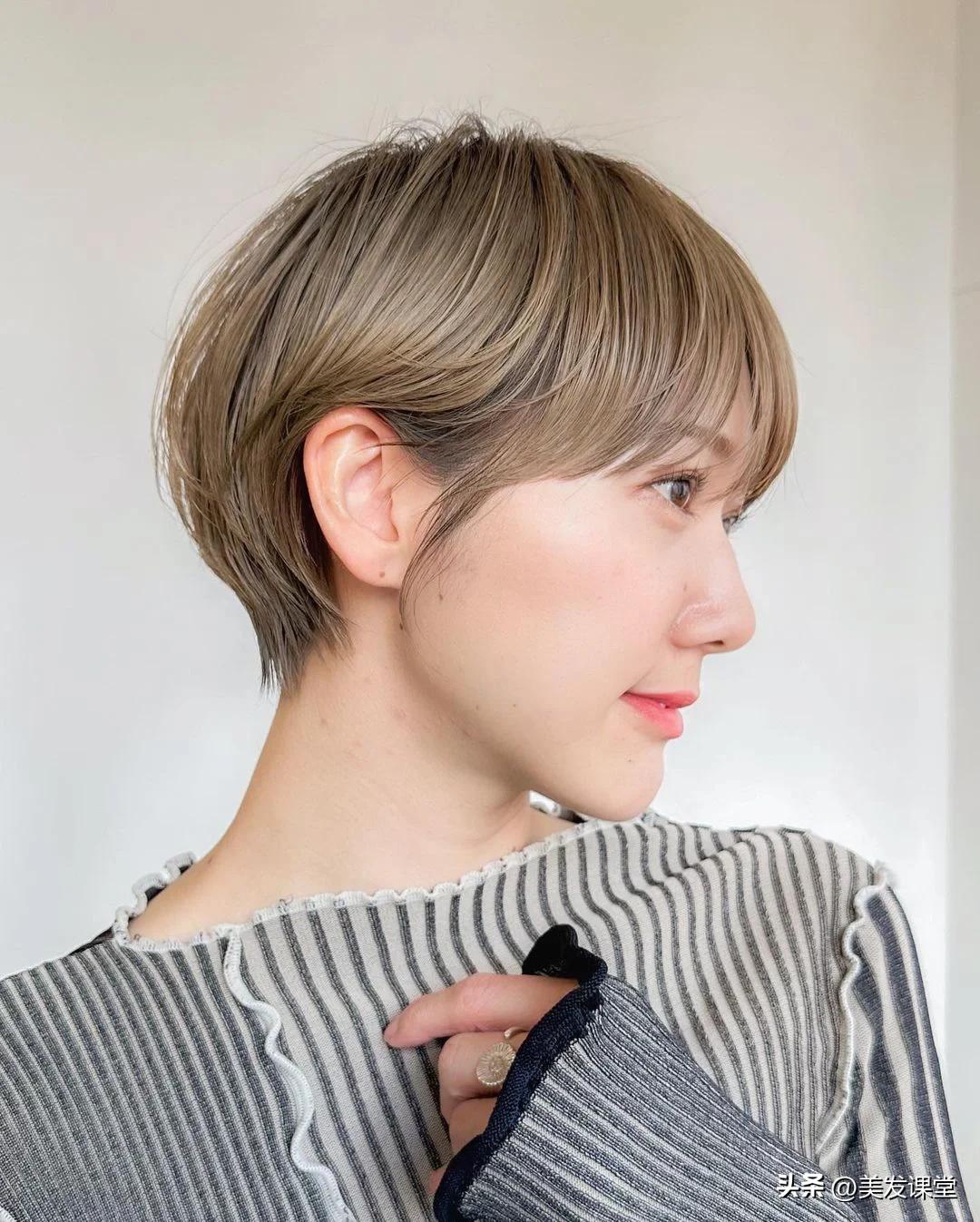 日系层次感挂耳短发 扁头女生 立体短发_女短发发型设计图片