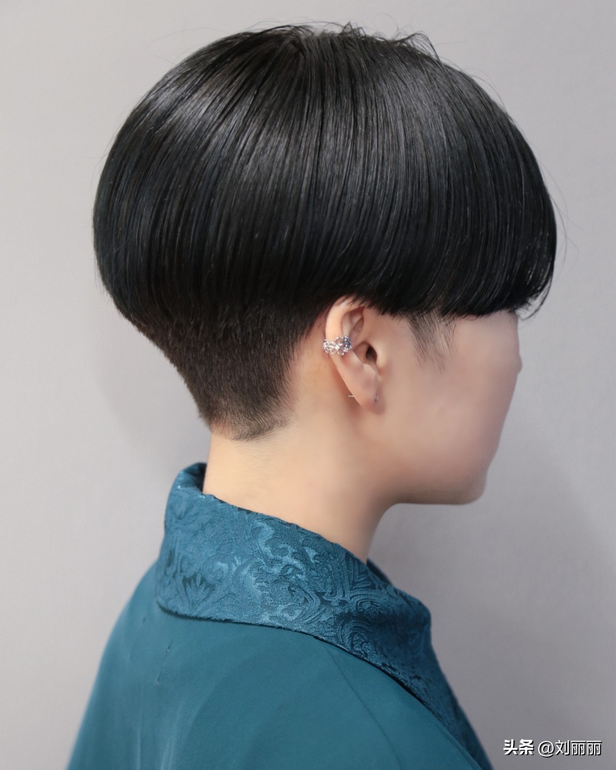 刘丽丽时尚发型_推后脖短发_女短发发型设计图片