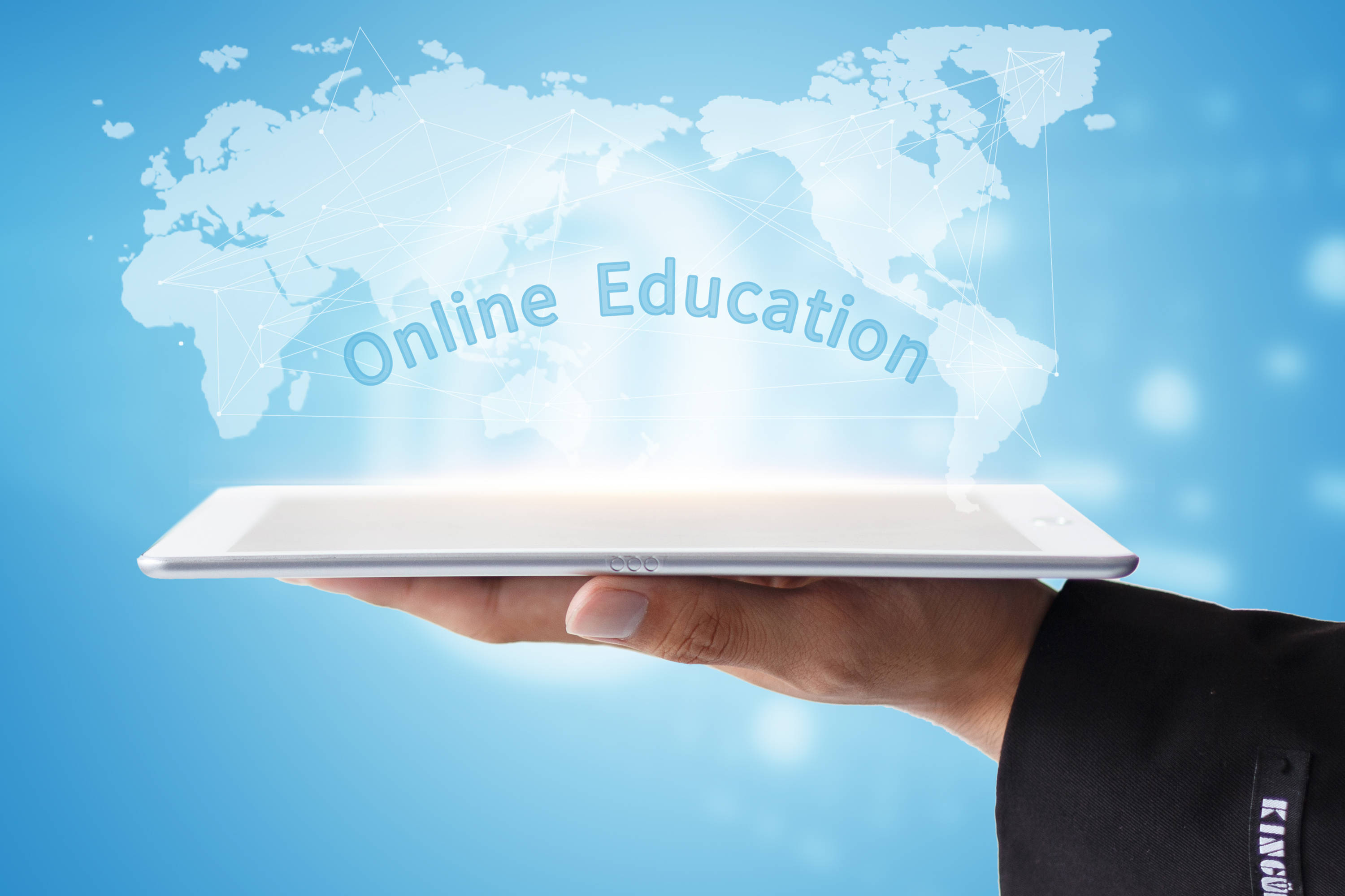 神啦考研：这3大专业适合英语专业跨考