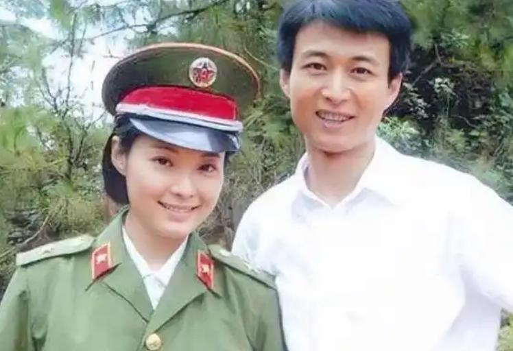 袁立与他同居12年，将美好的年华都给了他，他却选择和张怡宁结婚