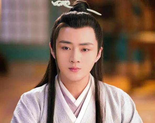 8位男星男生女相,有的越来越娇俏,有的成油腻大叔,长发遭人嫌