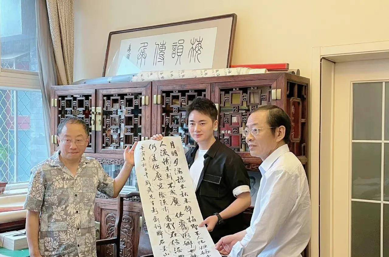 8位男星男生女相,有的越来越娇俏,有的成油腻大叔,长发遭人嫌
