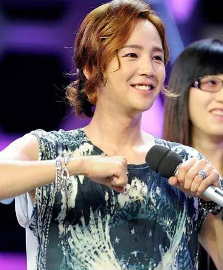 8位男星男生女相,有的越来越娇俏,有的成油腻大叔,长发遭人嫌