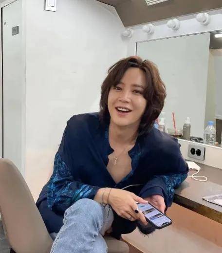 8位男星男生女相,有的越来越娇俏,有的成油腻大叔,长发遭人嫌