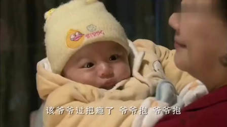 碰瓷党遇上女司机，别以为不敢撞你，男子当场被活活撞飞！